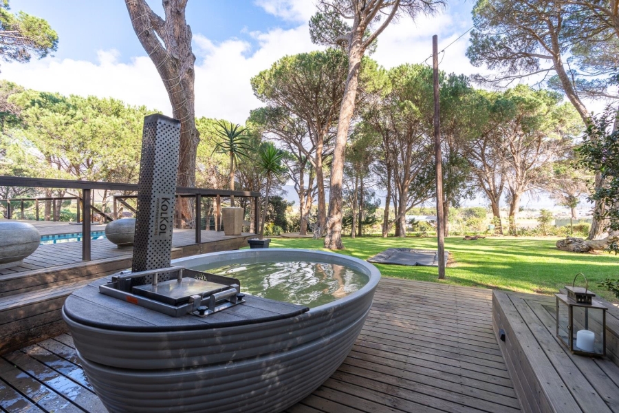 5 Bedroom Property for Sale in Somerset West Rural Western Cape